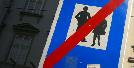 Verkehrsschild in Wien (Foto: Wolfgang Tischer)